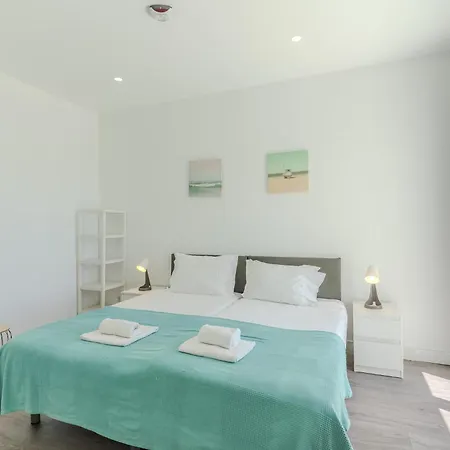 Holiday home #285 Sea View Jacuzzi & Large Pool *