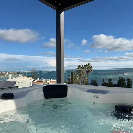 Holiday home #285 Sea View Jacuzzi & Large Pool