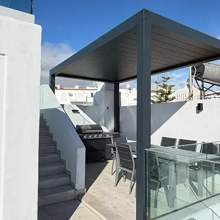 Holiday home #285 Sea View Jacuzzi & Large Pool