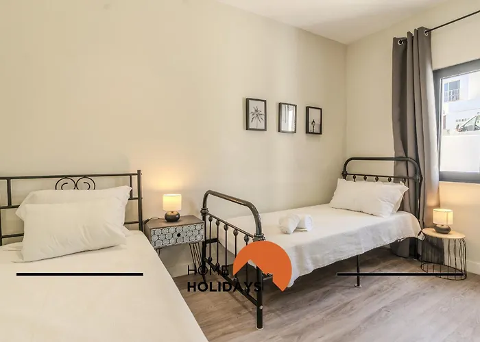 #285 Sea View Jacuzzi & Large Pool