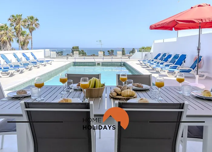 Holiday home #285 Sea View Jacuzzi & Large Pool *