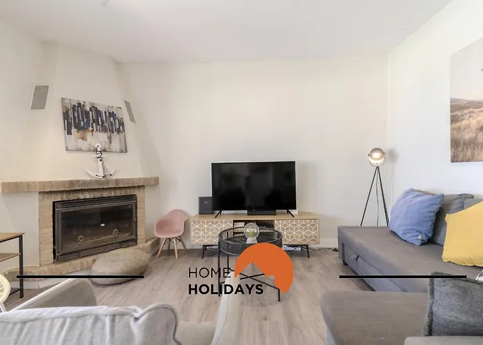 Holiday home #285 Sea View Jacuzzi & Large Pool *