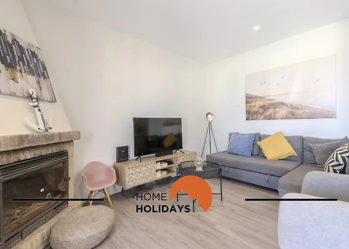 Holiday home #285 Sea View Jacuzzi & Large Pool