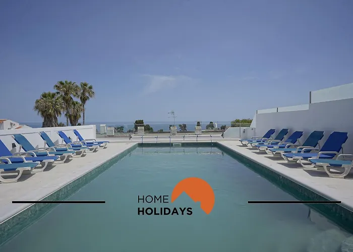 Holiday home #285 Sea View Jacuzzi & Large Pool