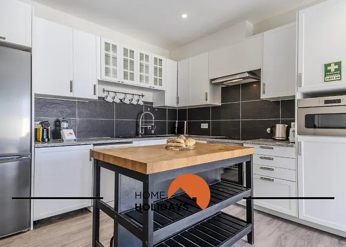 Holiday home #285 Sea View Jacuzzi & Large Pool Albufeira