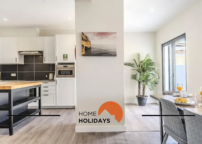 #285 Sea View Jacuzzi & Large Pool Holiday home Albufeira