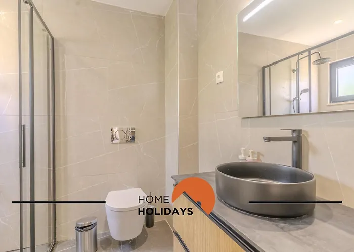 #285 Sea View Jacuzzi & Large Pool