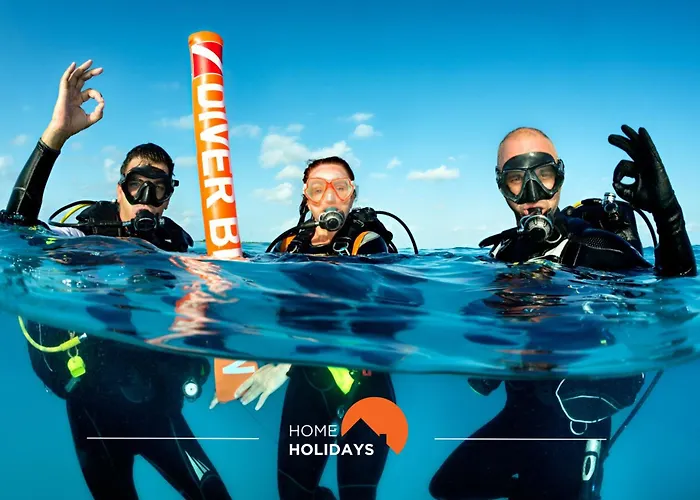 #285 Sea View Jacuzzi & Large Pool Holiday home *